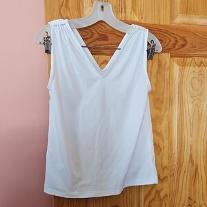 Vintage Beeline Fashions V-Neck Tank Top
